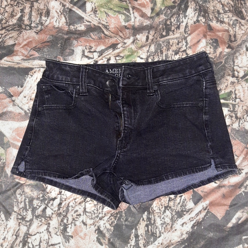 American Eagle Outfiters, size 2. Black
